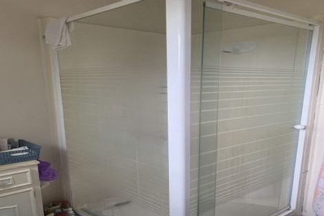 Photo of property in 1/227 East Coast Road, Campbells Bay, Auckland, 0620