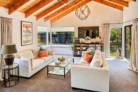 Photo of property in 262b Katherine Mansfield Drive, Whitemans Valley, Upper Hutt, 5371