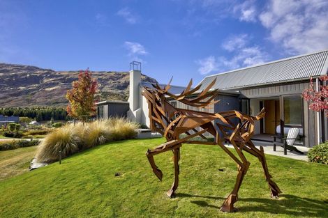 Photo of property in 4 Owen Marshall Lane, Arrowtown, 9371