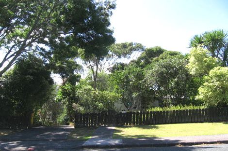 Photo of property in 76 Vandeleur Avenue, Birkdale, Auckland, 0626