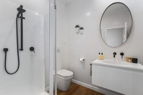 Photo of property in 1/439 Point Chevalier Road, Point Chevalier, Auckland, 1022