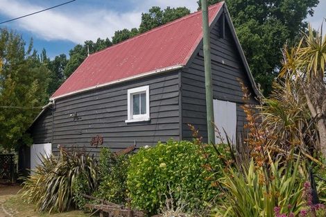 Photo of property in 1033 Masterton Castlepoint Road, Tauweru, Masterton, 5889