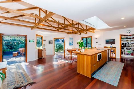 Photo of property in 48 Margaret Road, Raumati Beach, Paraparaumu, 5032