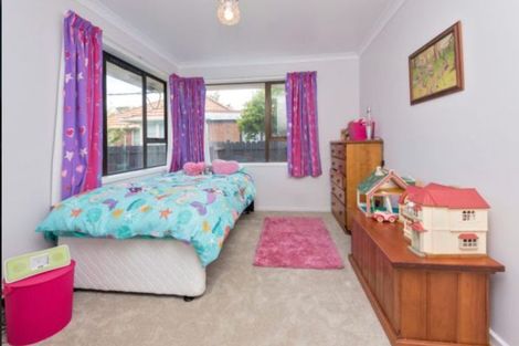 Photo of property in 5 Larsen Road, Panmure, Auckland, 1072