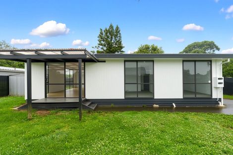 Photo of property in 2/16 Cameron Place, Ranui, Auckland, 0612