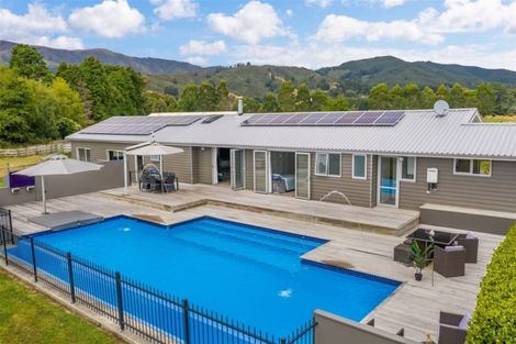 Photo of property in 183 Mangaroa Valley Road, Mangaroa, Upper Hutt, 5371