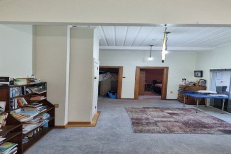 Photo of property in 27 Parrs Road, Hurworth, New Plymouth, 4371