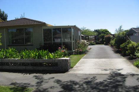 Photo of property in 2/47 Emmett Street, Shirley, Christchurch, 8013