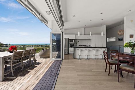 Photo of property in 81 Hill Road, Bay View, Napier, 4182