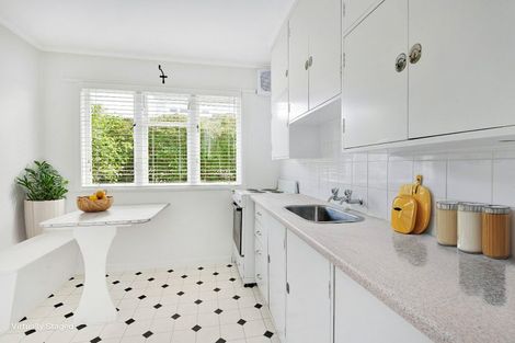 Photo of property in 13 Birkley Road, Bayswater, Auckland, 0622