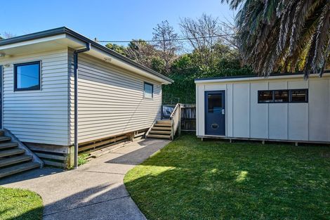 Photo of property in 316 Main Road, Tawa, Wellington, 5028