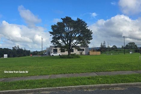 Photo of property in 4 Frangipani Close, Glenbervie, 0173