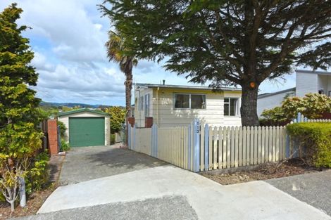 Photo of property in 113 Norana Road, Timberlea, Upper Hutt, 5018
