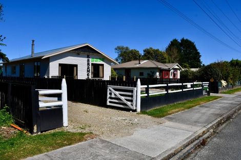 Photo of property in 126 Waverley Street, Karamea, 7893