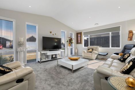 Photo of property in 11 Saint Thomas Avenue, Pyes Pa, Tauranga, 3112