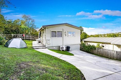 Photo of property in 64b Brian Crescent, Stanmore Bay, Whangaparaoa, 0932