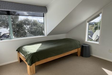 Photo of property in 1/71 Beresford Street, Bayswater, Auckland, 0622