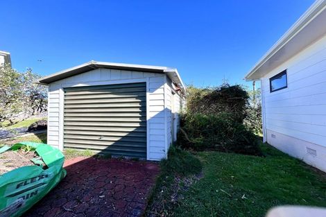 Photo of property in 6 Higham Ferrers Place, Red Beach, 0932