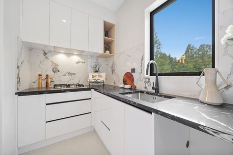 Photo of property in 2f Hughs Way, Flat Bush, Auckland, 2019