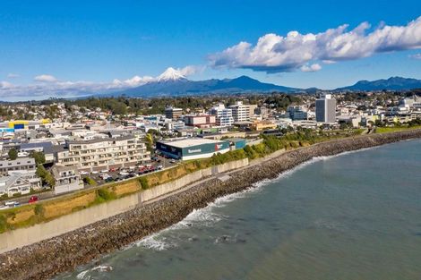 Photo of property in Quarterdeck, 5/4 Buller Street, New Plymouth, 4310