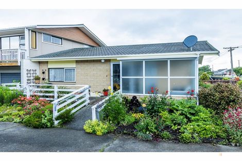 Photo of property in 5-5a Rugby Street, Waimate, 7924