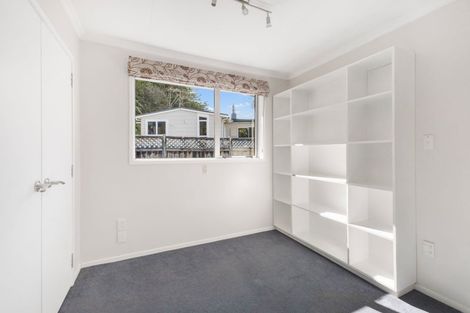 Photo of property in 9 Ambury Place, Merrilands, New Plymouth, 4312