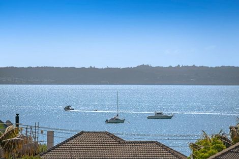 Photo of property in 46 De Luen Avenue, Tindalls Beach, Whangaparaoa, 0930