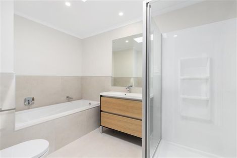 Photo of property in 16 Vincent Mcgrath Crescent, Swanson, Auckland, 0614