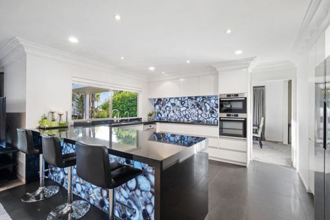 Photo of property in 15 Burnaston Court, Dannemora, Auckland, 2016