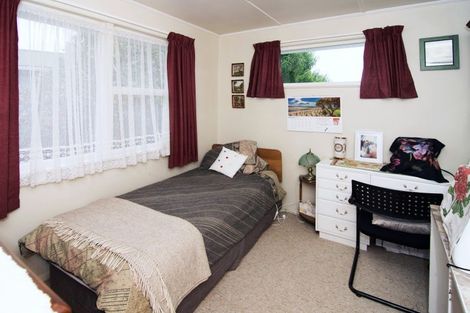 Photo of property in 19 Fisher Place, Carterton, 5713