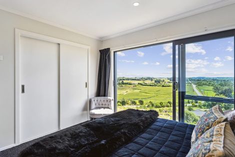 Photo of property in 129 South Manakau Road, Manakau, Otaki, 5583