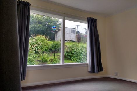 Photo of property in 215 Ravensbourne Road, Ravensbourne, Dunedin, 9022
