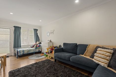 Photo of property in 2/30 Wilford Street, Wallaceville, Upper Hutt, 5018