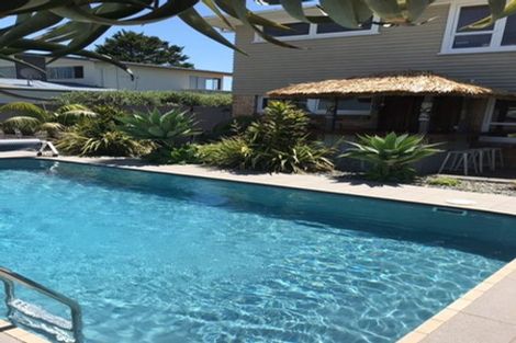 Photo of property in 30a Te Atatu Road, Te Atatu South, Auckland, 0610