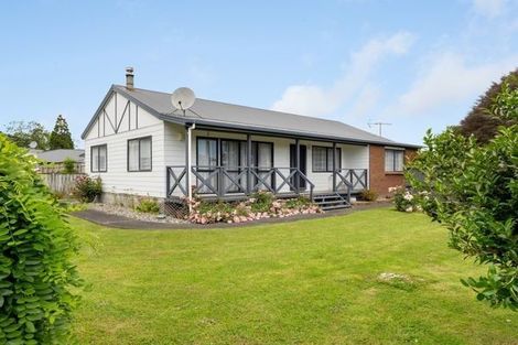 Photo of property in 18 Millhaven Place, Otaki, 5512