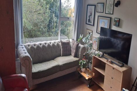 Photo of property in 2/21 Malters Place, Browns Bay, Auckland, 0630