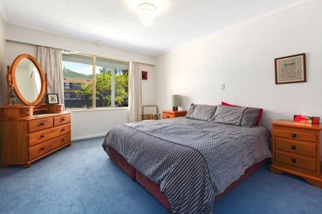 Photo of property in 26 Coates Street, Tawa, Wellington, 5028