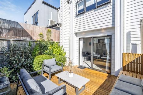 Photo of property in 12 Goodfellow Lane, Flat Bush, Auckland, 2019
