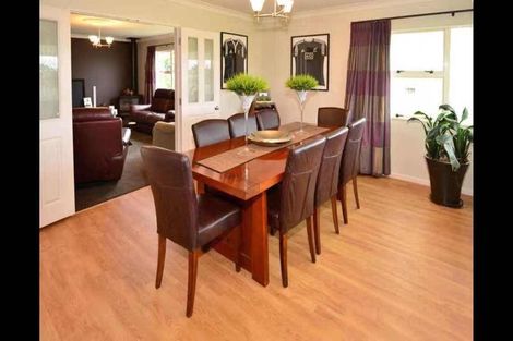 Photo of property in 25 Vermeer Place, West Harbour, Auckland, 0618