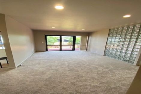 Photo of property in 2/6 Napoleon Avenue, Milford, Auckland, 0620