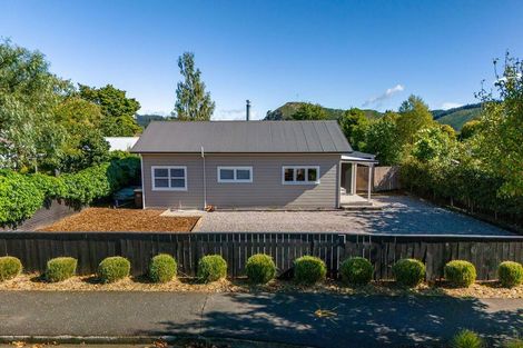 Photo of property in 25 Arrow Street, Wakefield, 7025