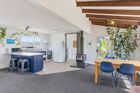 Photo of property in 628 Waitarere Beach Road, Waitarere Beach, Levin, 5510