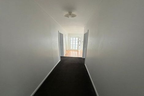 Photo of property in 9 Edwin Freeman Place, Ranui, Auckland, 0612