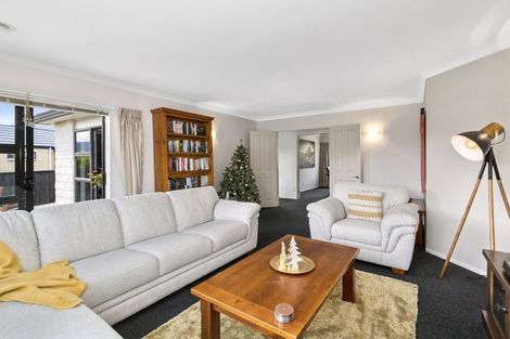 Photo of property in 40 Navigation Drive, Whitby, Porirua, 5024