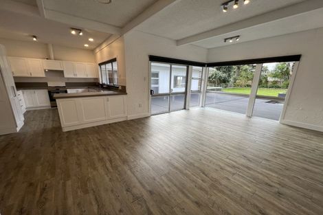 Photo of property in 10 Karina Terrace, Roslyn, Palmerston North, 4414