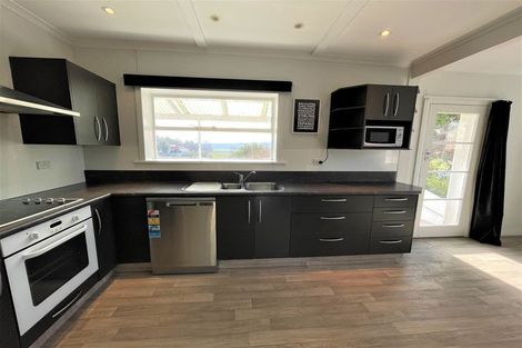 Photo of property in 6 Cossens Street, Balclutha, 9230