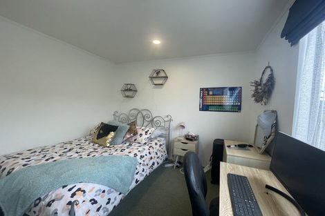 Photo of property in 27d Breckons Avenue, Nawton, Hamilton, 3200