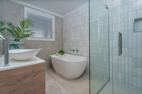 Photo of property in 49 Aquila Drive, Whitianga, 3510