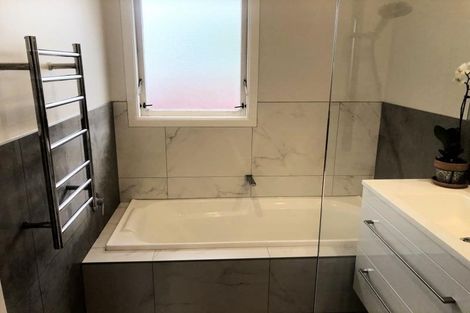 Photo of property in 15 Seamer Place, St Andrews, Hamilton, 3200