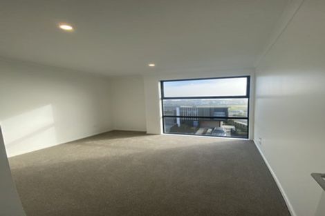 Photo of property in 28 Raranga Lane, Hobsonville, Auckland, 0616